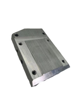 kaufen Verdrängtes und maschinell bearbeitetes Tür-Stützaluminiumteil online manufacture